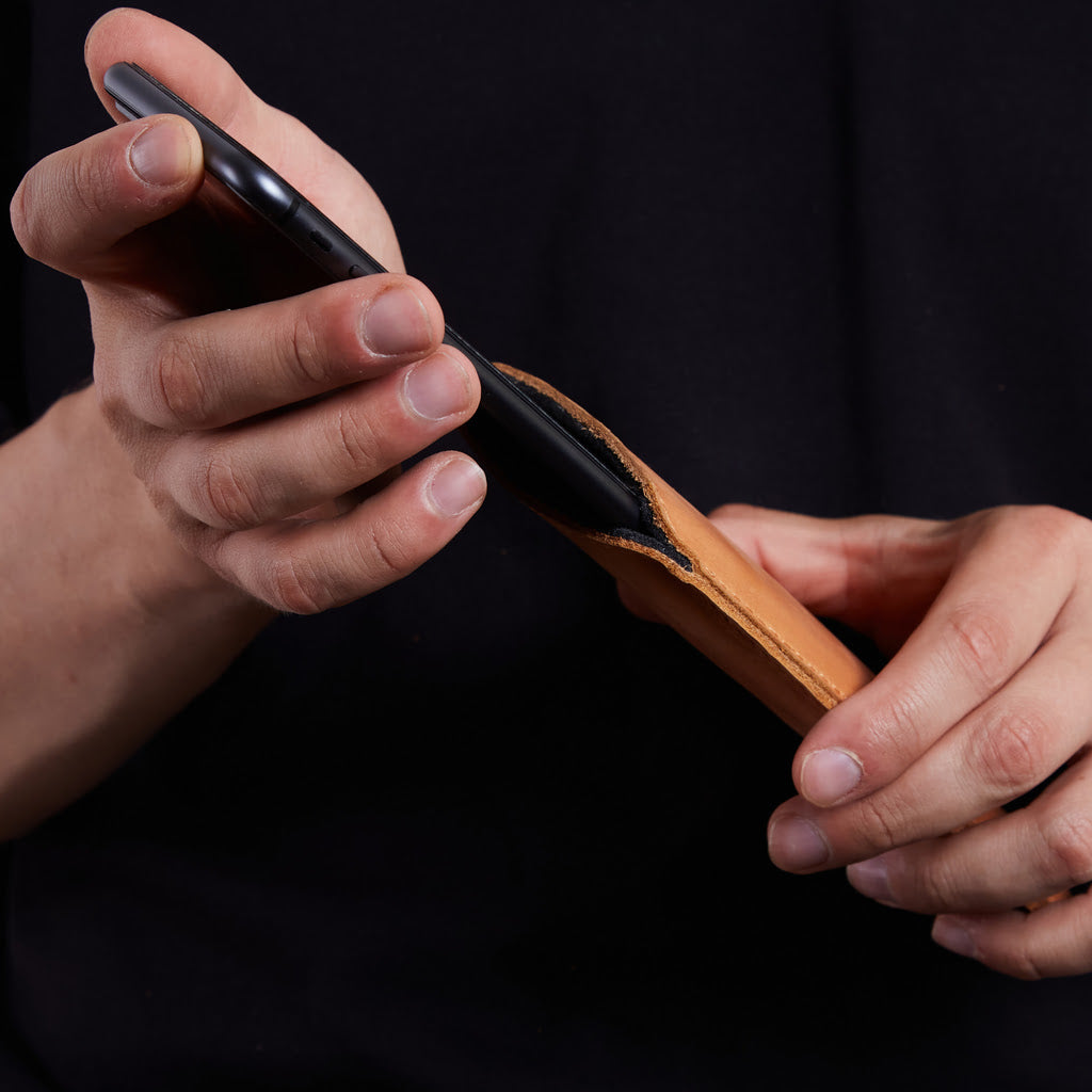 Pocket kožené pouzdro na telefon