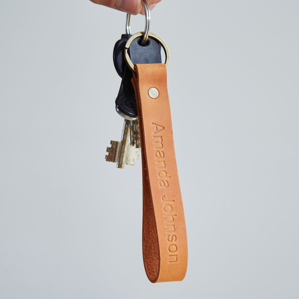 Llavero de cuero minimalista