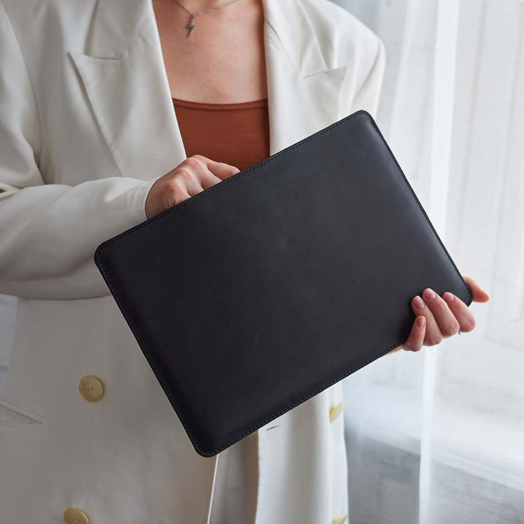 Leather iPad sleeve with felt lining — Gamma Plus