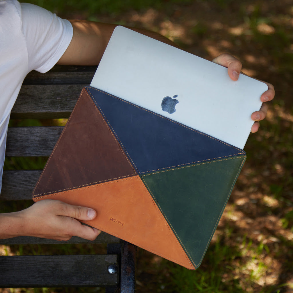 Kožené pouzdro na notebook Neat