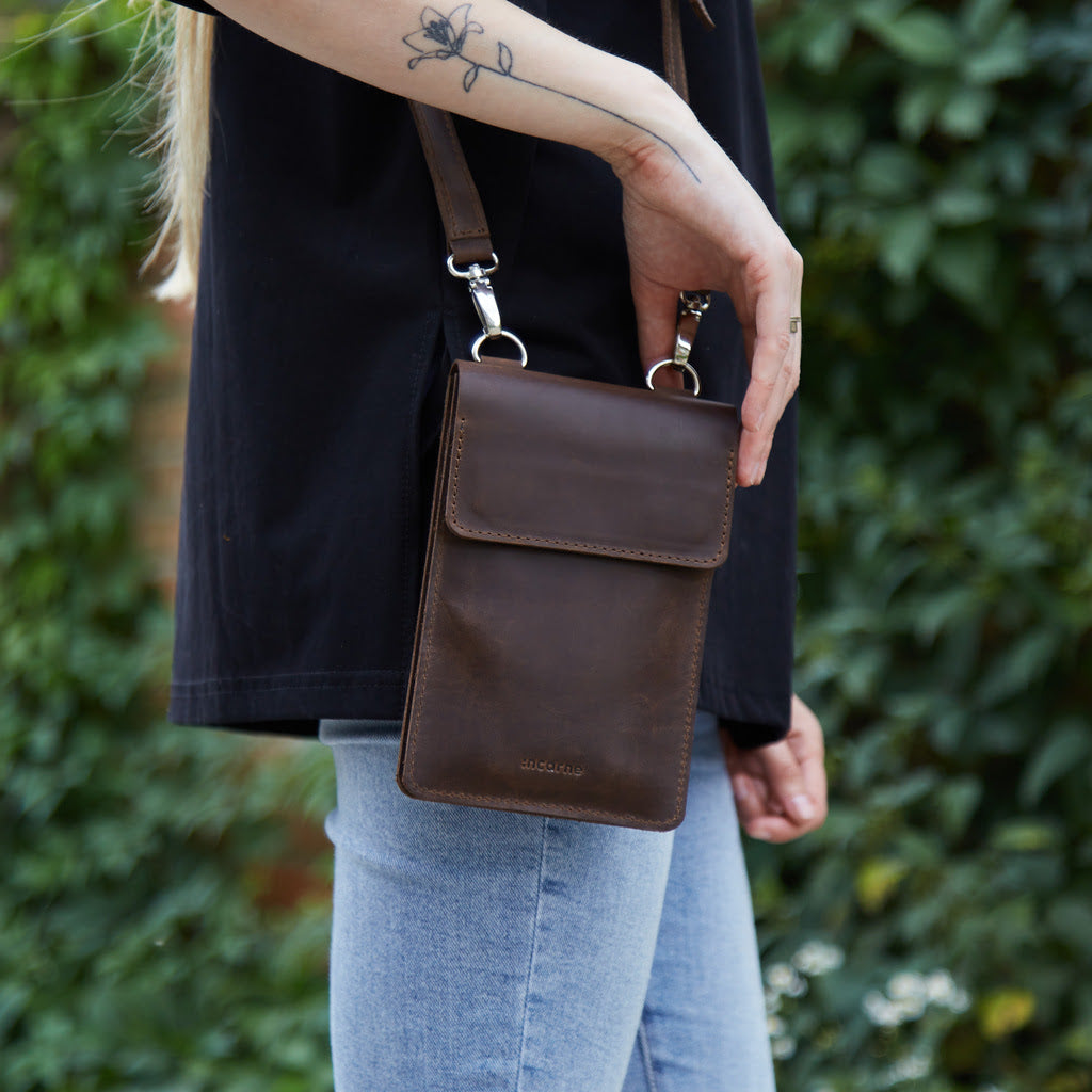 SMART CASE HANDYTASCHE AUS LEDER