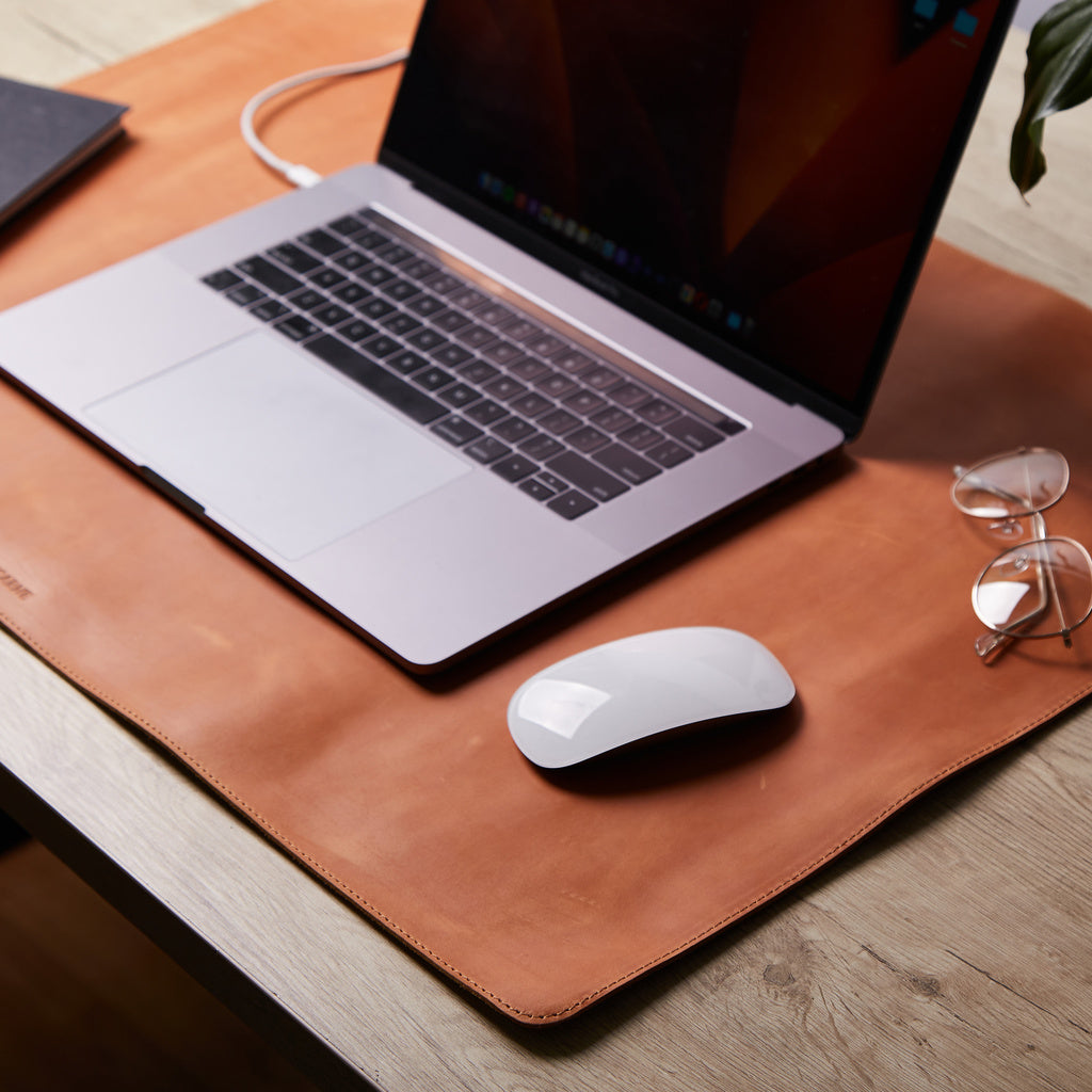 PRODESK - Kožená podložka na stůl ve vintage stylu - Skladem