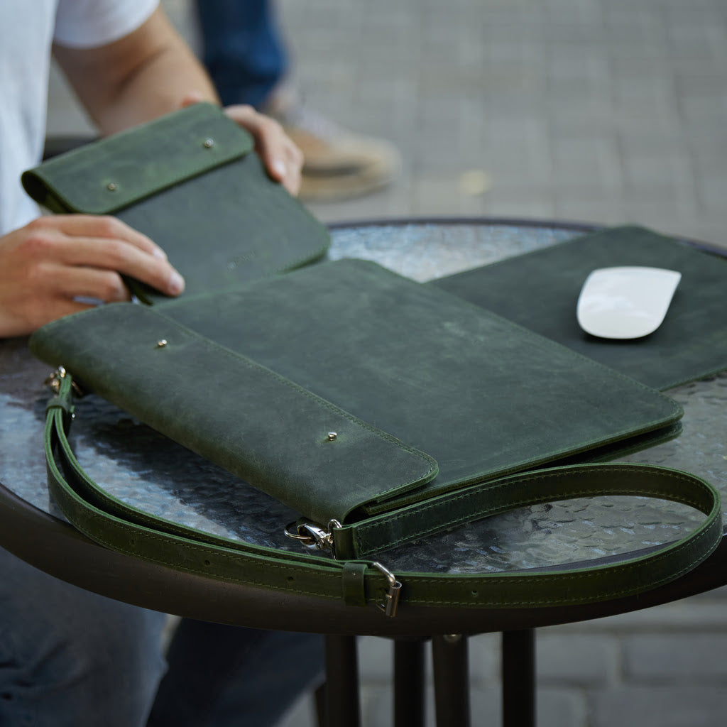 Dárková sada: Neat obal na notebook + Keep organizér kabelů + Word podložka pod myš
