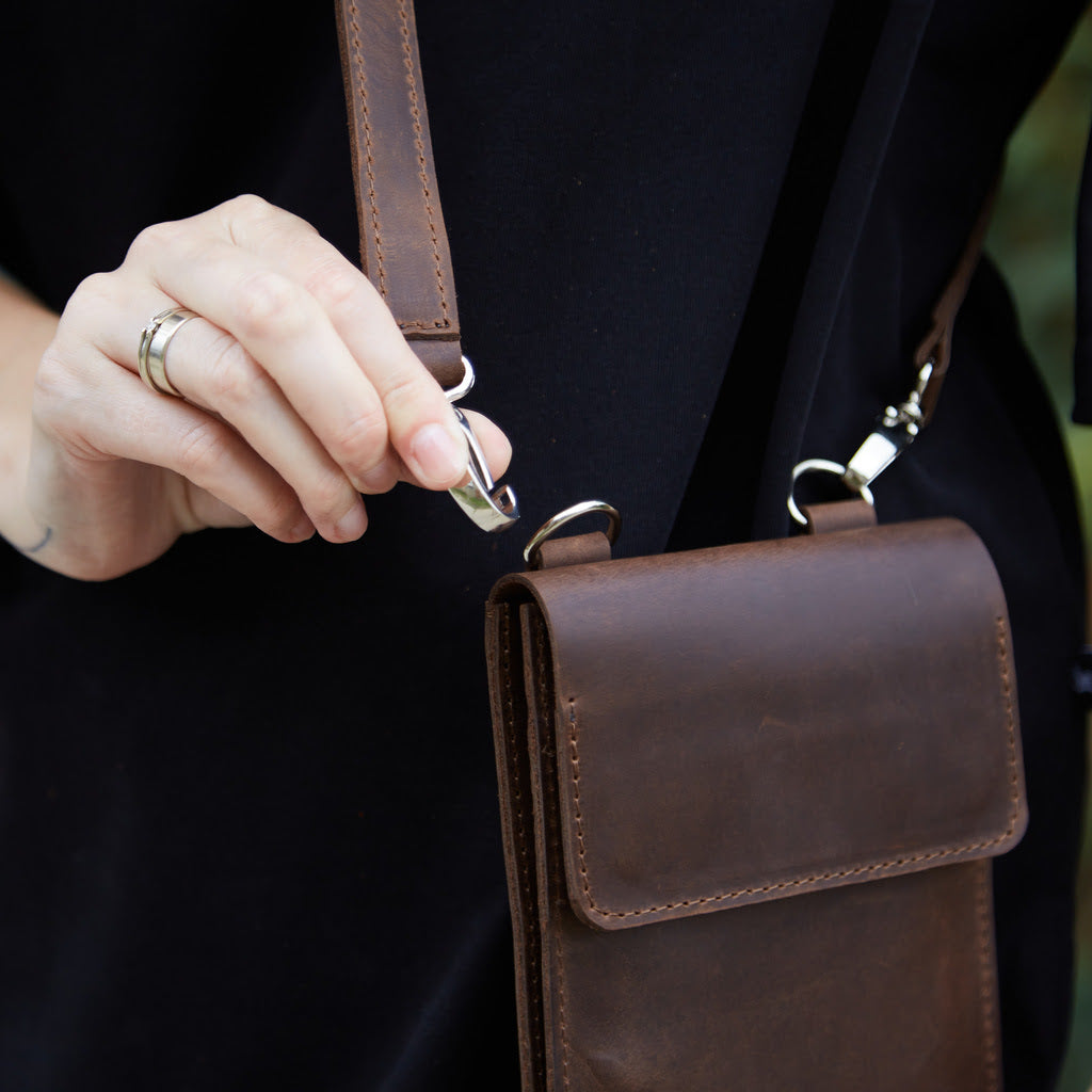 SMART CASE HANDYTASCHE AUS LEDER