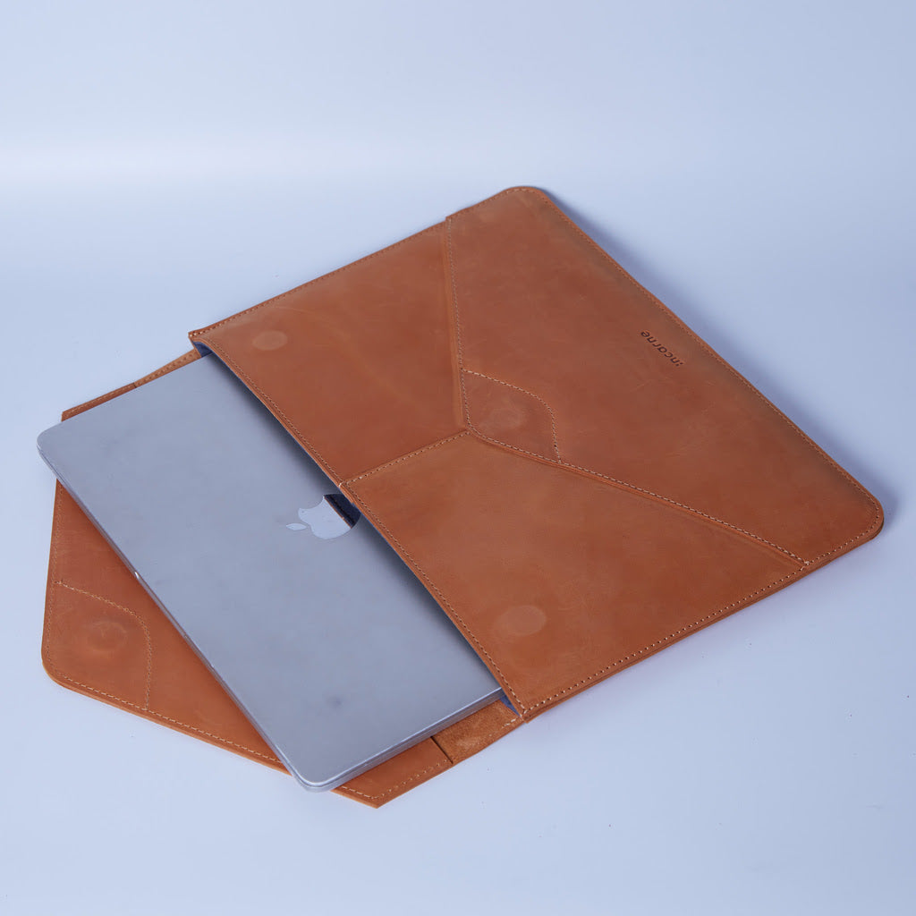Message Kožené pouzdro na notebook