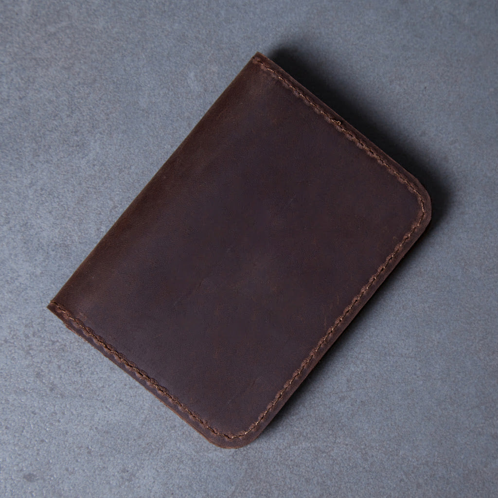 Coffret cadeau : pochette permis de conduire + porte-clés en cuir