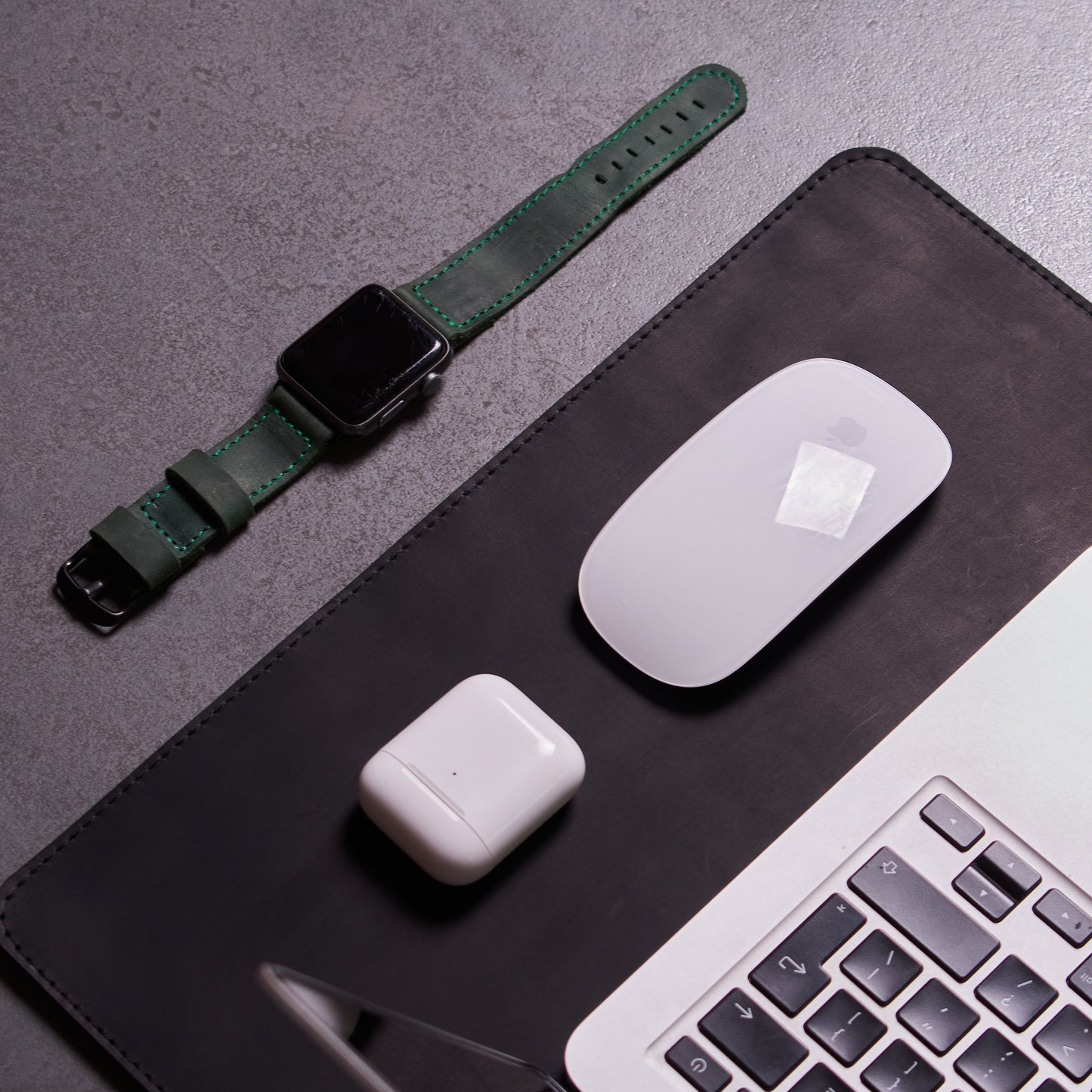 PRODESK - Kožená podložka na stůl ve vintage stylu - Skladem
