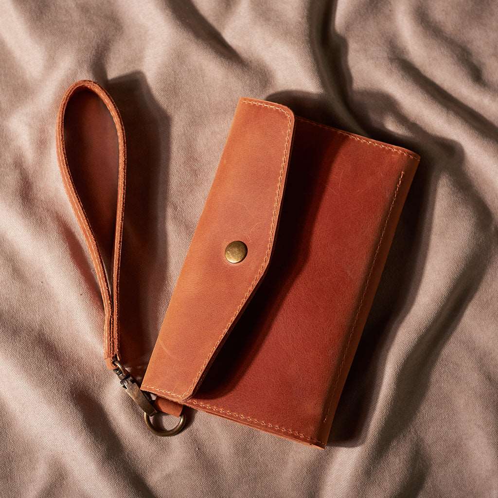Big Power leather wallet with a hand strap