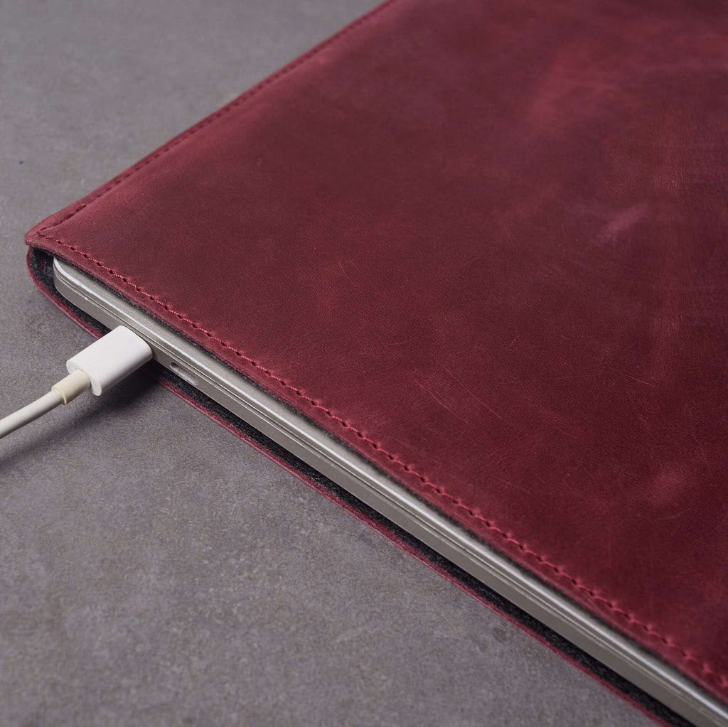 Free Port Plus Kožené pouzdro na notebook