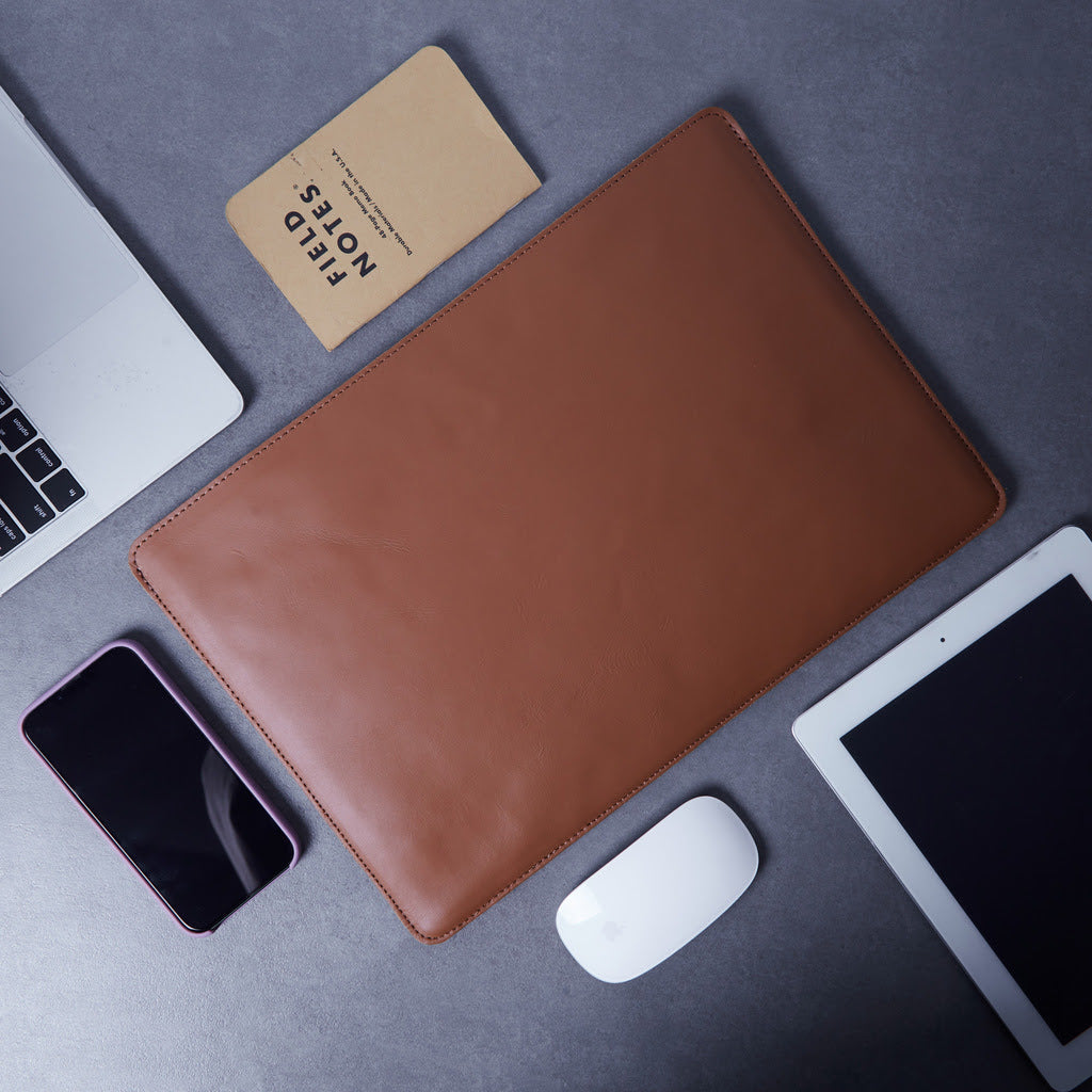 Obal na iPad z klasické kůže — Gamma Plus