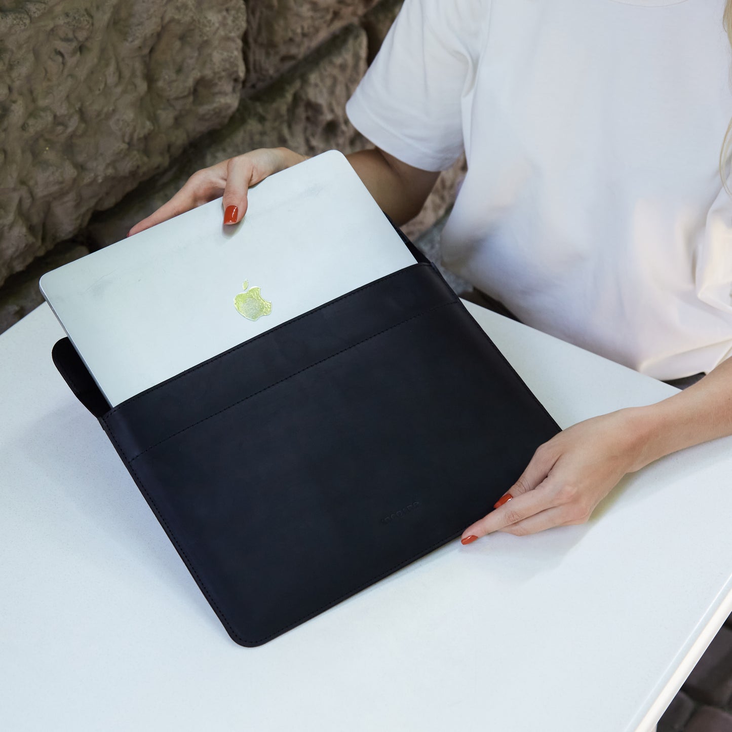 Manche d'ordinateur portable Klouz avec doublure en feutre