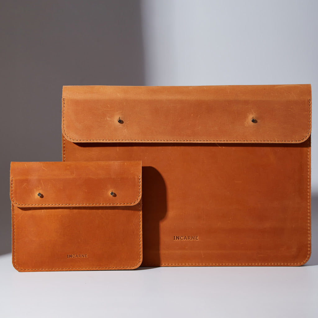Dárková sada: Neat obal na notebook + Keep organizér kabelů