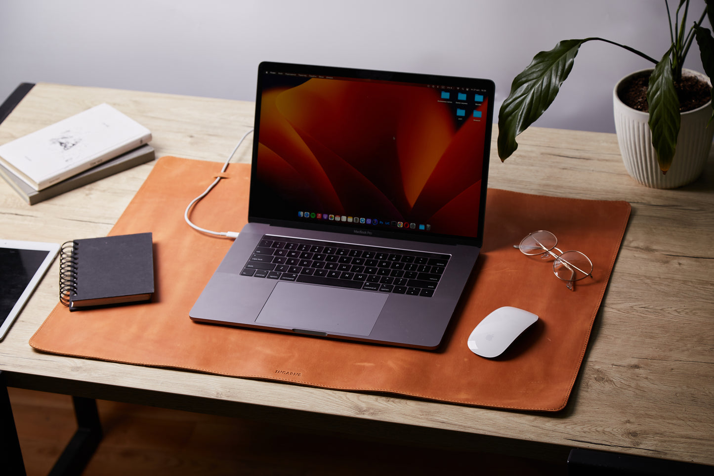 PRODESK - Kožená podložka na stůl ve vintage stylu - Skladem