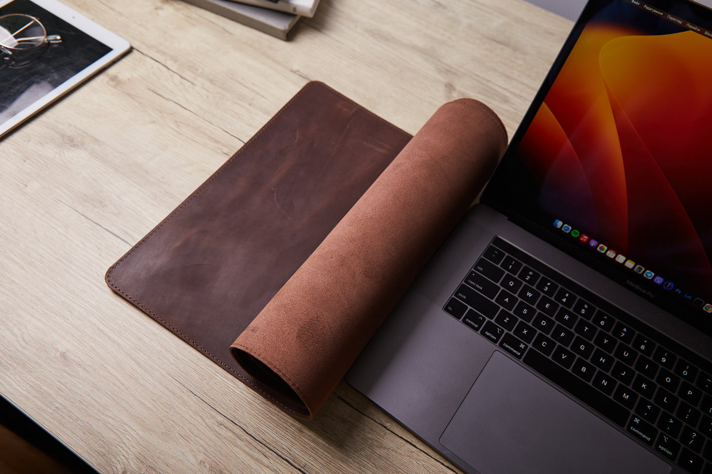 PRODESK - Kožená podložka na stůl ve vintage stylu - Skladem