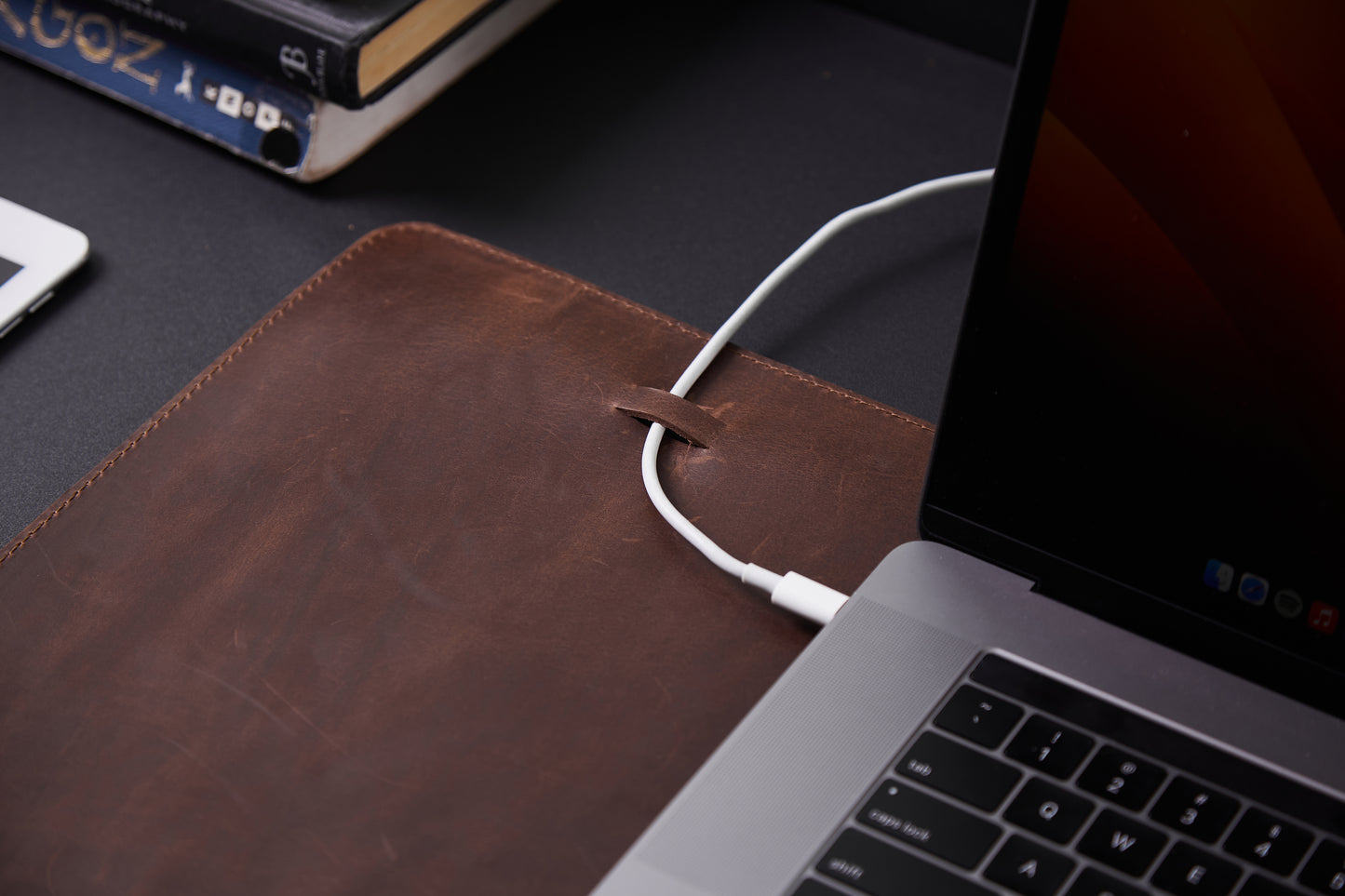 PRODESK - Kožená podložka na stůl ve vintage stylu - Skladem