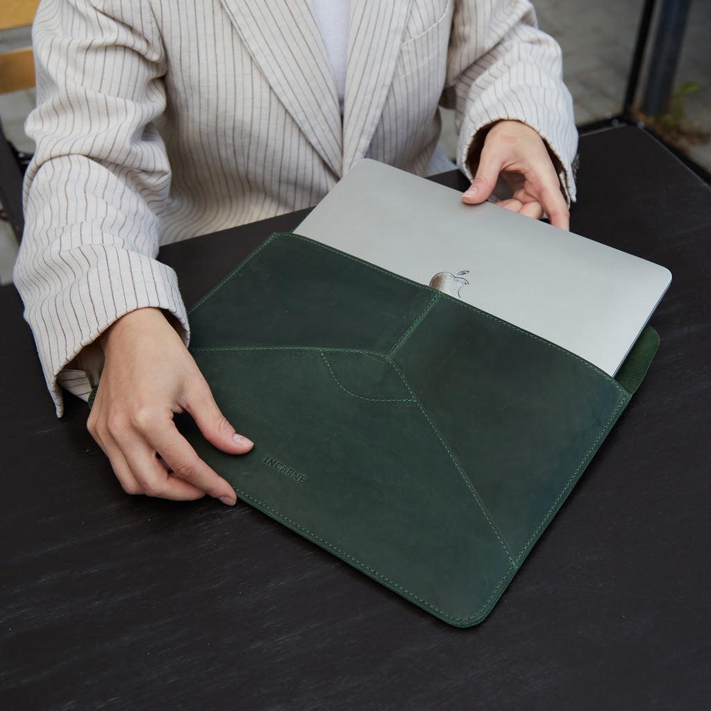Message Kožené pouzdro na notebook