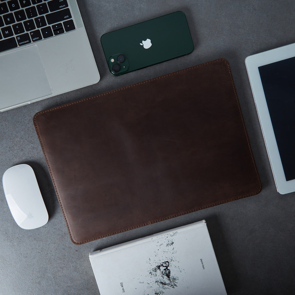 Leather iPad sleeve with felt lining — Gamma Plus