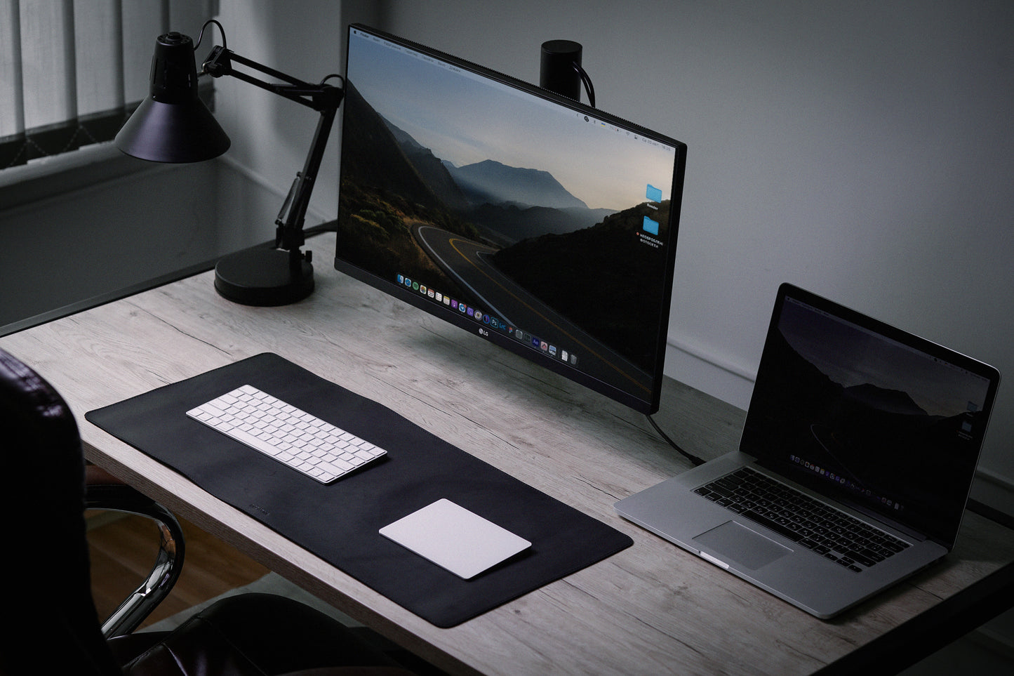 PRODESK - Kožená podložka na stůl ve vintage stylu - Skladem