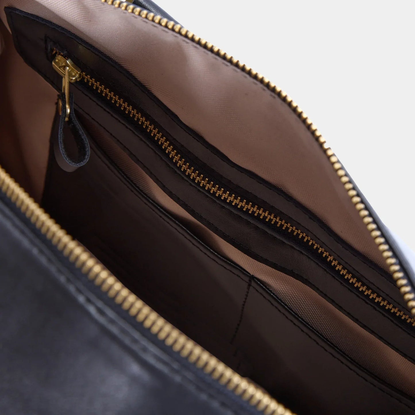 Nomad Leather Travel Bag
