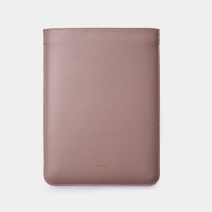 Kožené pouzdro na MacBook ClineUp z Crazy Horse kůže – detail zpracování | Essetia