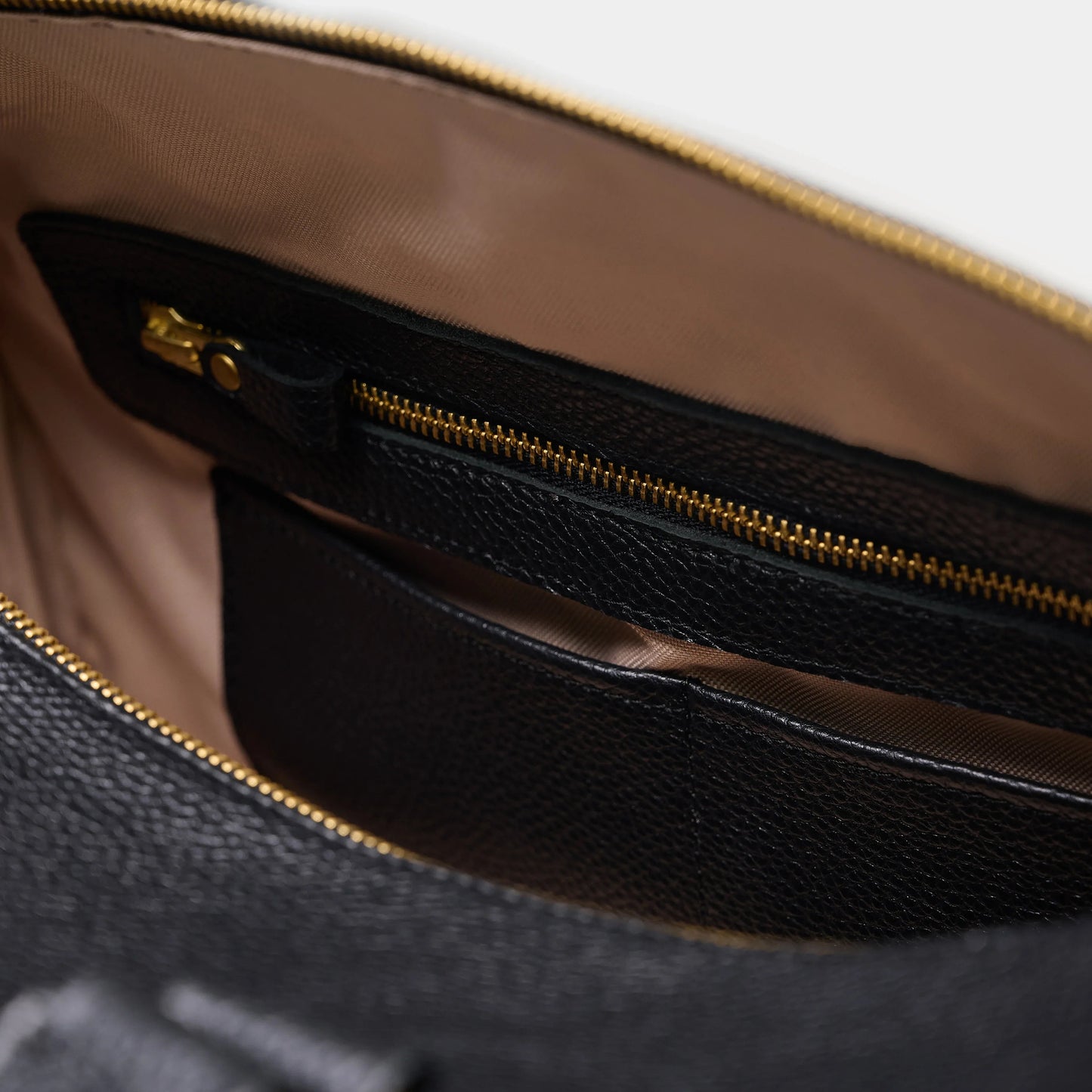 Nomad Leather Travel Bag