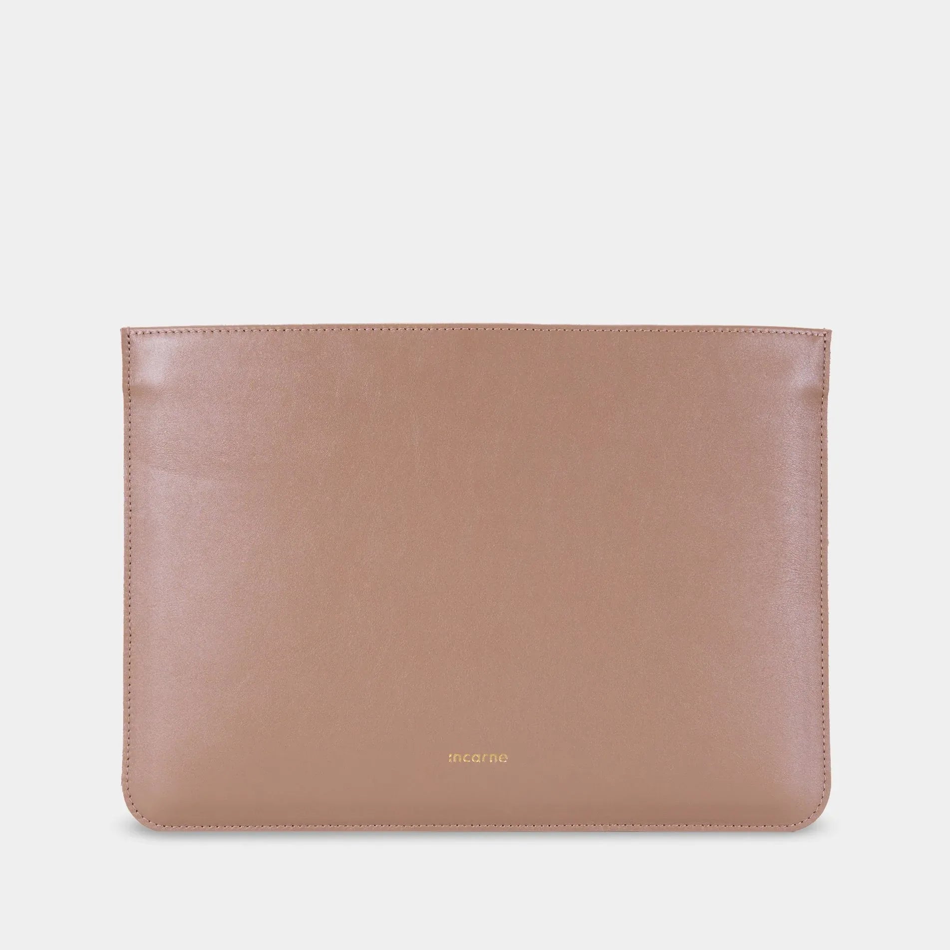 Kožené pouzdro na MacBook Cline z Crazy Horse kůže – zámek | Essetia