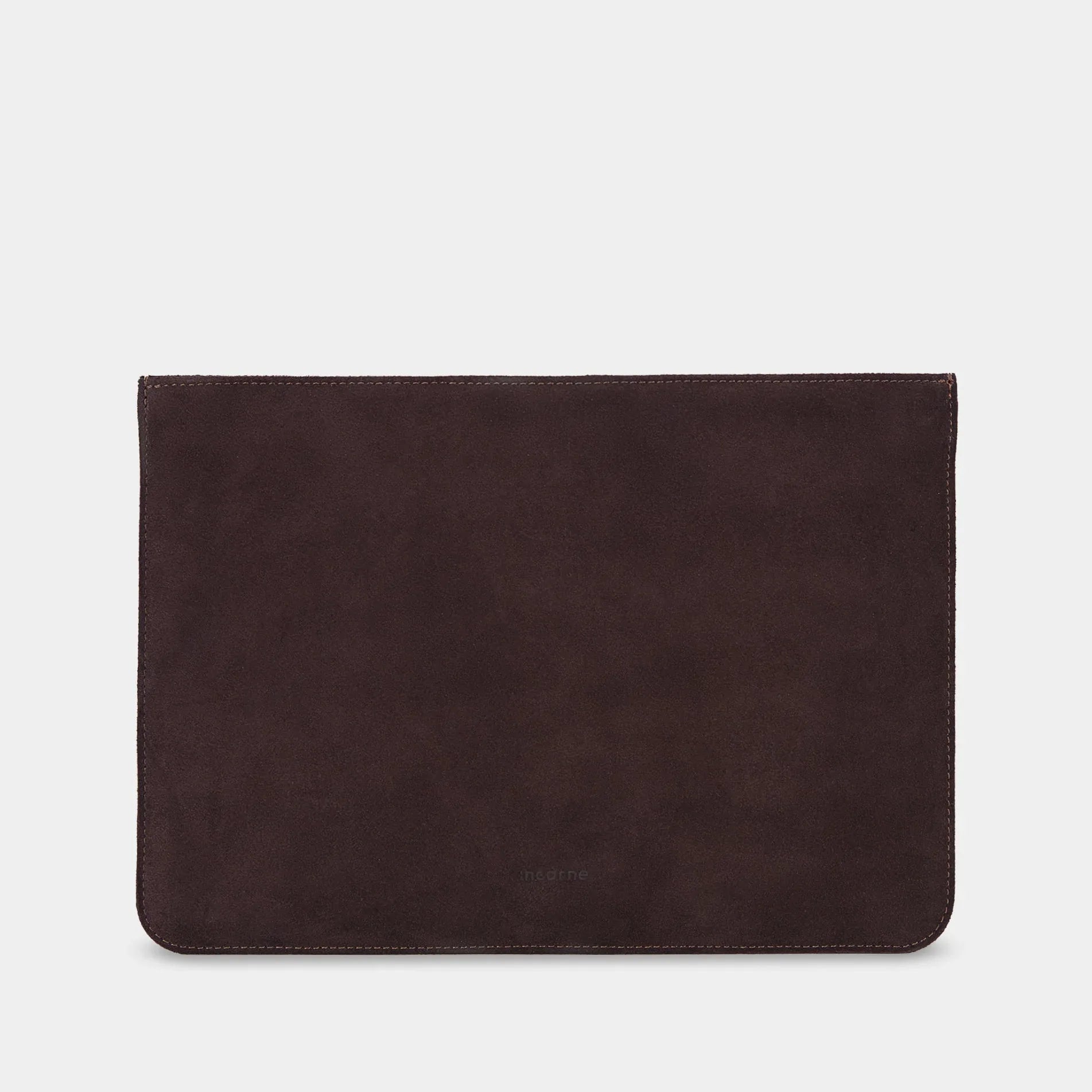 Kožené pouzdro na MacBook Cline z Crazy Horse kůže – Brown Velour | Essetia