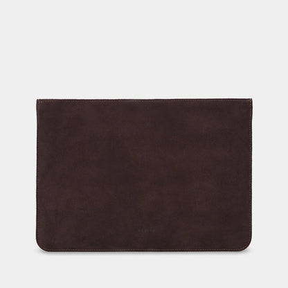 Kožené pouzdro na MacBook Cline z Crazy Horse kůže – Brown Velour | Essetia