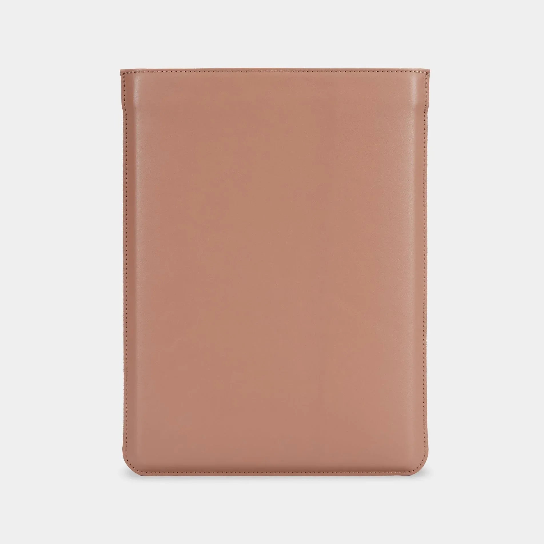 Kožené pouzdro na MacBook ClineUp z Crazy Horse kůže – vintage styl | Essetia