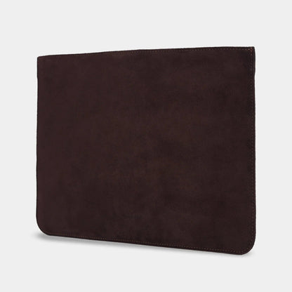 Kožené pouzdro na MacBook Cline z Crazy Horse kůže – detail zpracování | Essetia