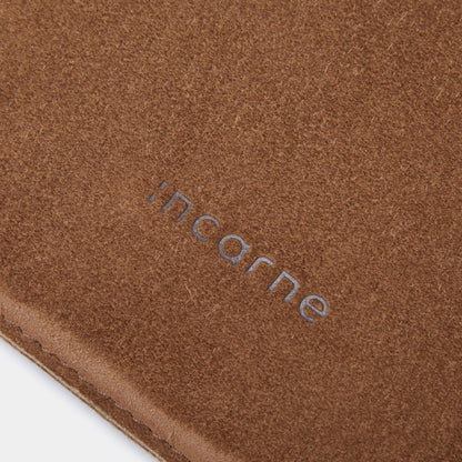 Kožené pouzdro na MacBook Cline z Crazy Horse kůže – detail šití | Essetia