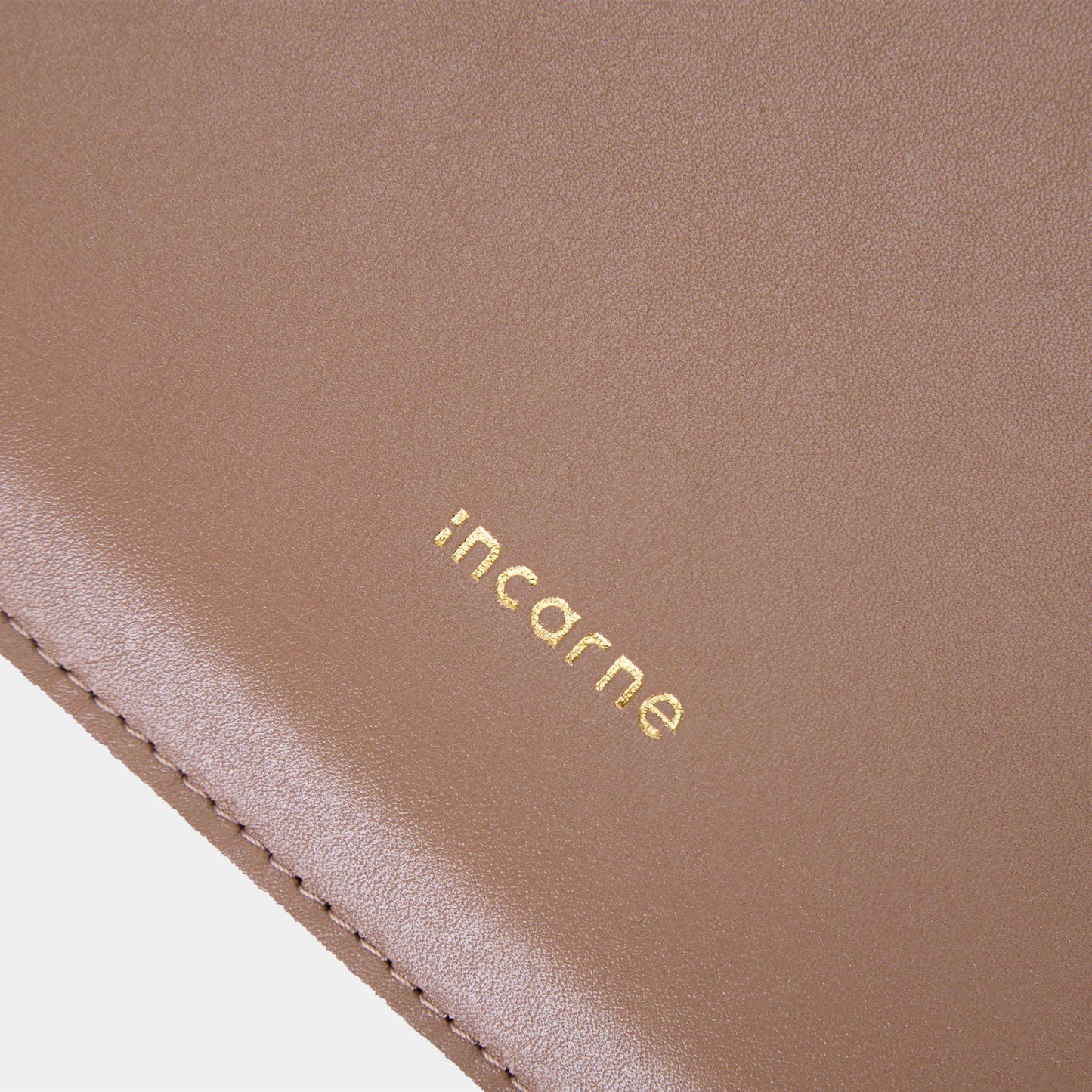 Kožené pouzdro na MacBook Cline z Crazy Horse kůže – pro MacBook Pro | Essetia
