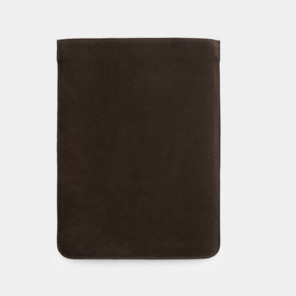 Kožené pouzdro na MacBook ClineUp z Crazy Horse kůže – otevřené | Essetia