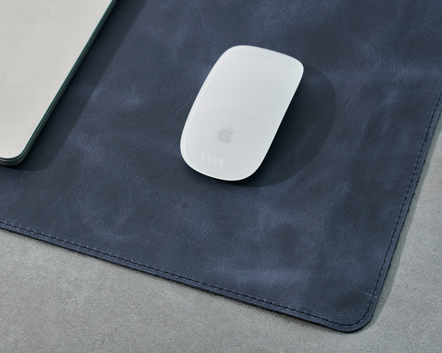 PRODESK – Elegantní kožená podložka na pracovní stůl  – 2 velikosti, 8 barev – Skladem