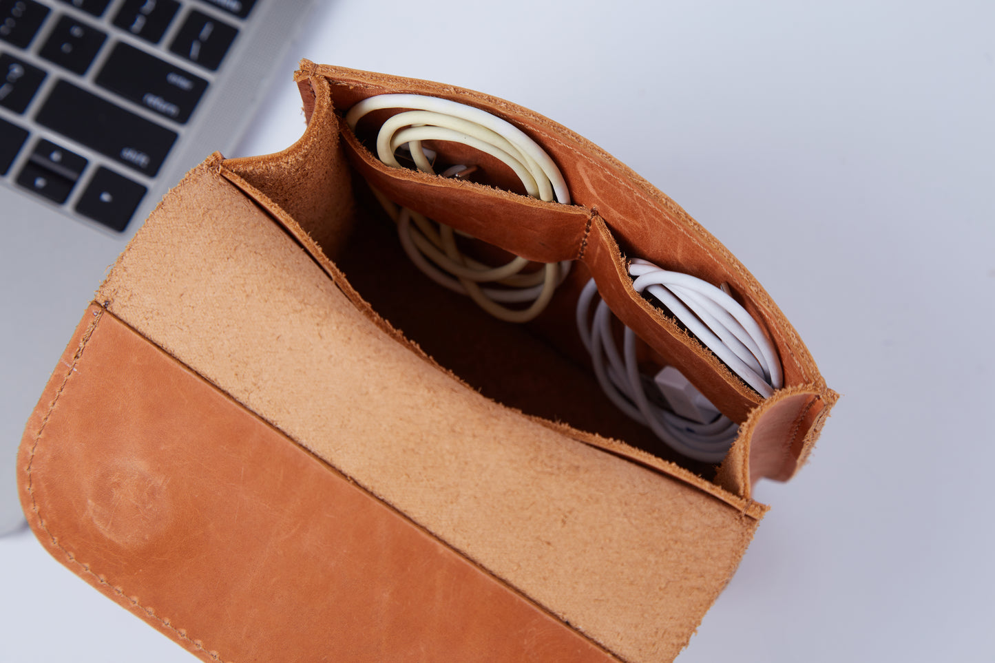 Wander Cable, Charger, Mouse Organizer - In Stock