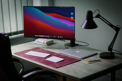 PRODESK – Elegantní kožená podložka na pracovní stůl  – 2 velikosti, 8 barev – Skladem