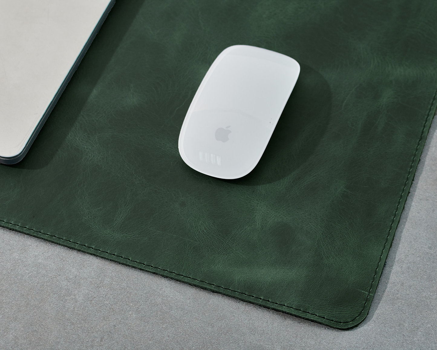 PRODESK – Elegantní kožená podložka na pracovní stůl  – 2 velikosti, 8 barev – Skladem